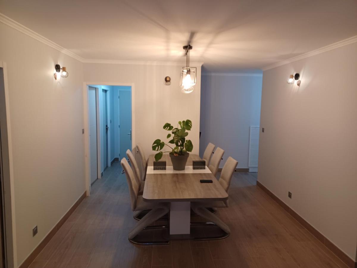 Chambre Privee/Climatisee+Tv /Petit Dejeuner Inclu/Tout Confort Nevers Kültér fotó