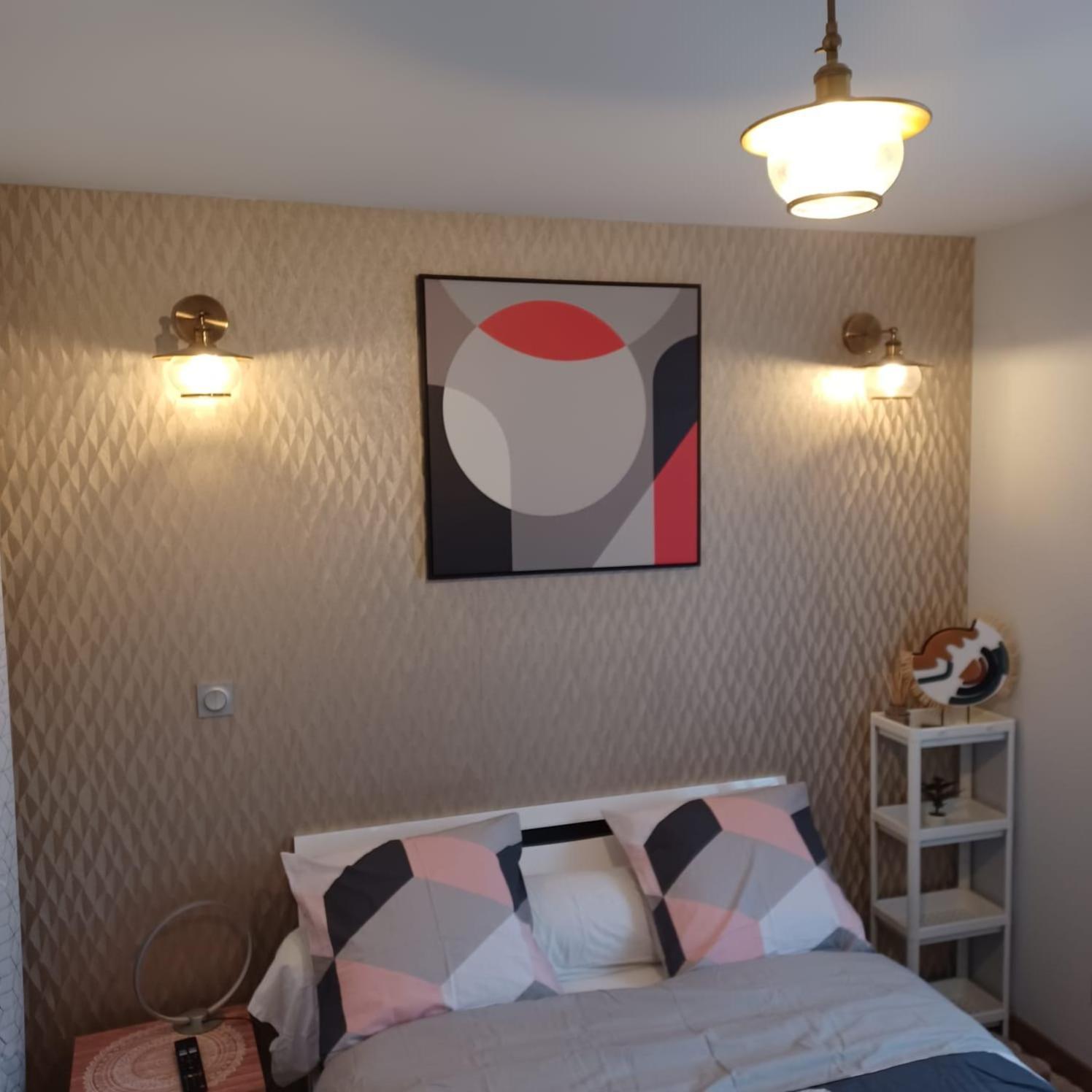 Chambre Privee/Climatisee+Tv /Petit Dejeuner Inclu/Tout Confort Nevers Kültér fotó